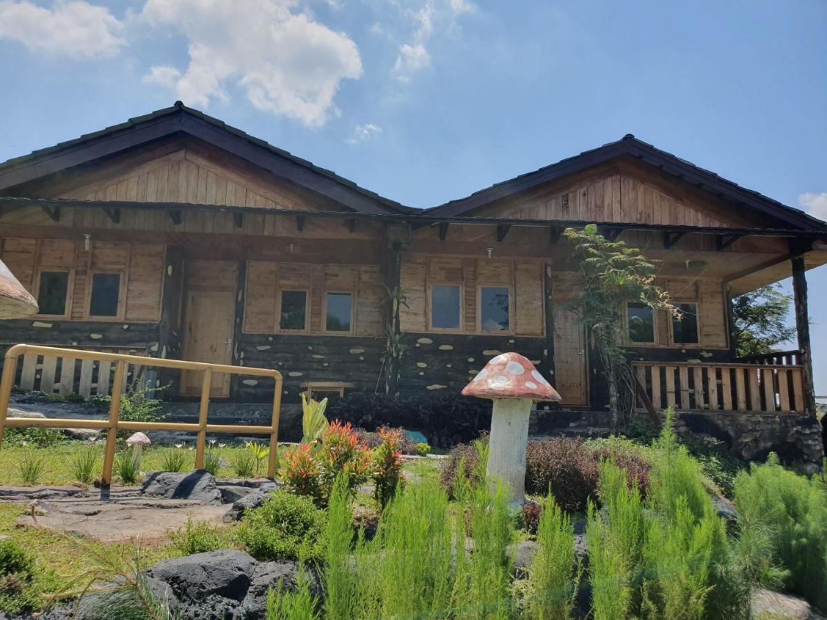 Kampung Istal Hotel 4*