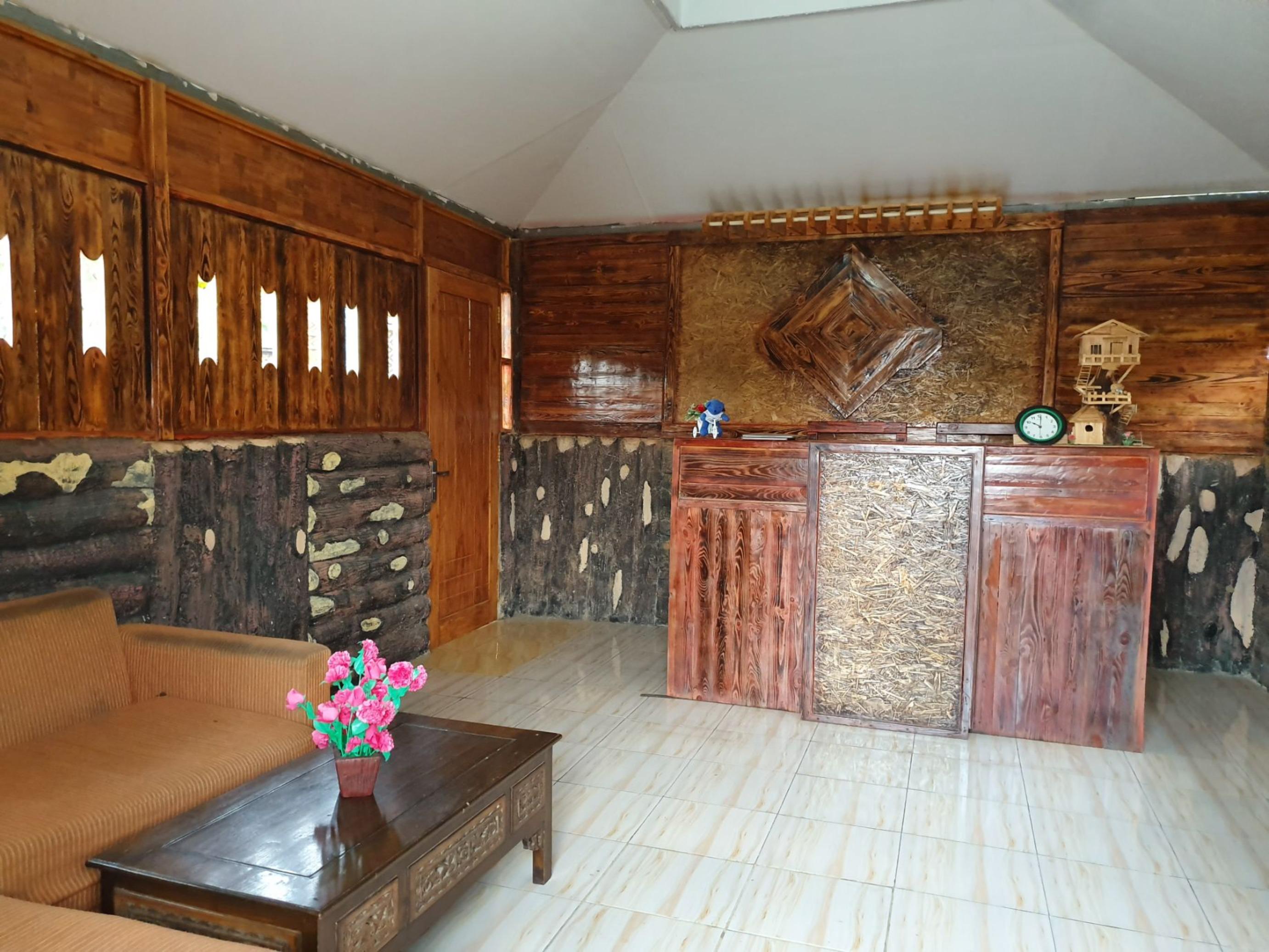 Hotel Kampung Istal 4*